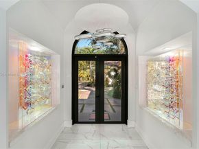 5770 SW 100th St, Pinecrest FL 33156