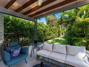 5770 SW 100th St, Pinecrest FL 33156