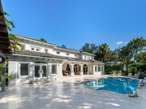 5770 SW 100th St, Pinecrest FL 33156