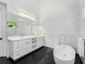 5770 SW 100th St, Pinecrest FL 33156