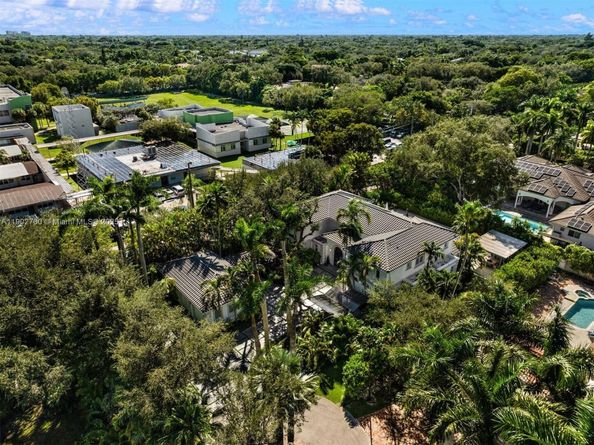 5770 SW 100th St, Pinecrest FL 33156