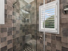 5770 SW 100th St, Pinecrest FL 33156