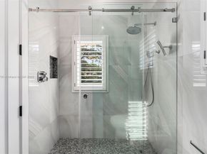 5770 SW 100th St, Pinecrest FL 33156