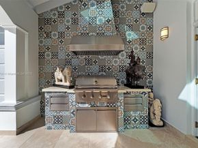 5770 SW 100th St, Pinecrest FL 33156