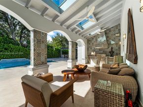 5770 SW 100th St, Pinecrest FL 33156