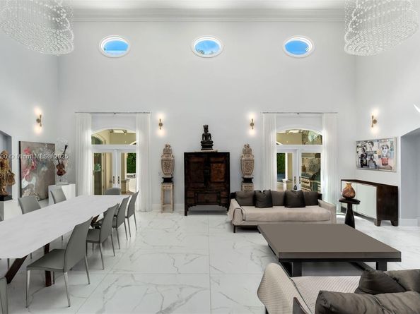 5770 SW 100th St, Pinecrest FL 33156