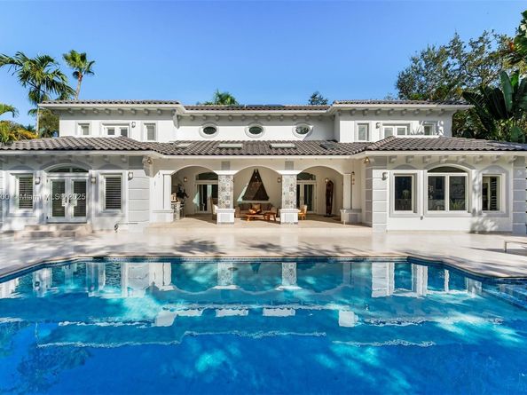 5770 SW 100th St, Pinecrest FL 33156