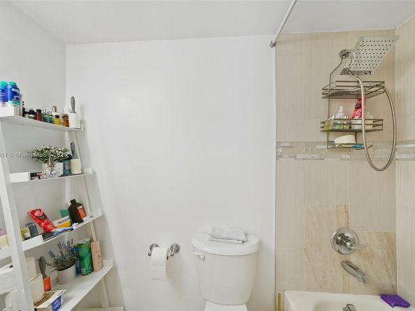 1805 Sans Souci Blvd 334, North Miami FL 33181
