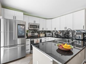 7124 71st Way, West Palm Beach FL 33407