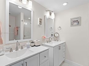 7124 71st Way, West Palm Beach FL 33407