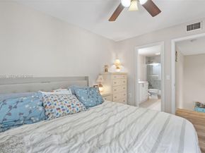 7124 71st Way, West Palm Beach FL 33407
