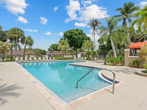 7124 71st Way, West Palm Beach FL 33407