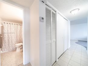 2500 NE 135th St C610, North Miami FL 33181