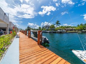 2500 NE 135th St C610, North Miami FL 33181