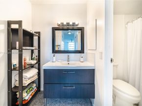 2500 NE 135th St C610, North Miami FL 33181