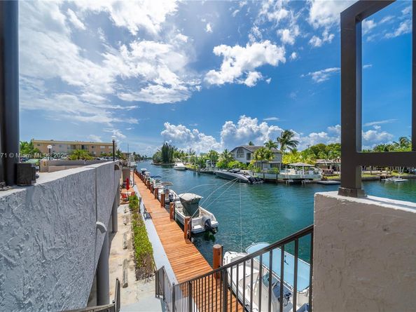 2500 NE 135th St C610, North Miami FL 33181