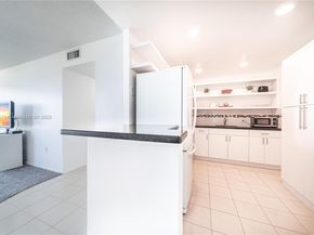 2500 NE 135th St C610, North Miami FL 33181