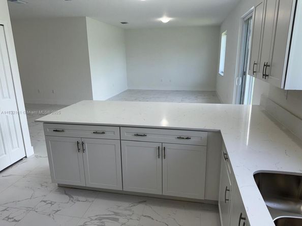 1828 NE 1st St, Homestead FL 33033