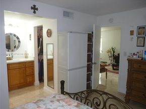 9241 Sunrise Lakes Blvd 201, Sunrise FL 33322