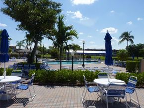 9241 Sunrise Lakes Blvd 201, Sunrise FL 33322