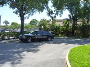 9241 Sunrise Lakes Blvd 201, Sunrise FL 33322