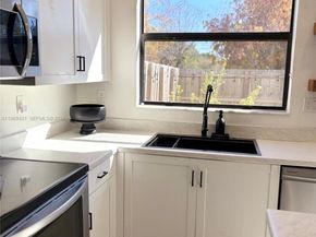 14724 SW 181st Ter, Miami FL 33187