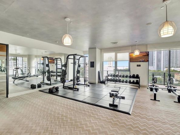 121 NE 34th St 1610, Miami FL 33137