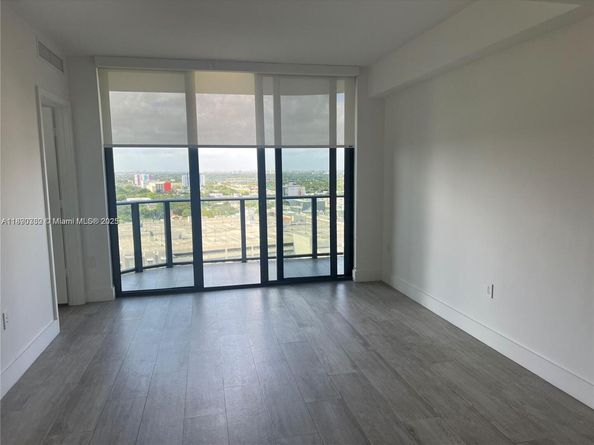 121 NE 34th St 1610, Miami FL 33137