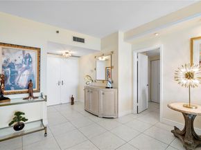 20281 E Country Club Dr 604, Aventura FL 33180