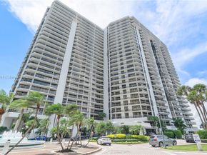 20281 E Country Club Dr 604, Aventura FL 33180