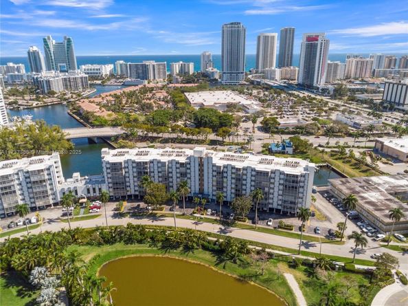 200 Diplomat Pkwy 229, Hallandale Beach FL 33009