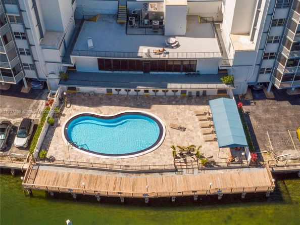200 Diplomat Pkwy 229, Hallandale Beach FL 33009