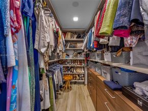 1581 Brickell Ave 506, Miami FL 33129