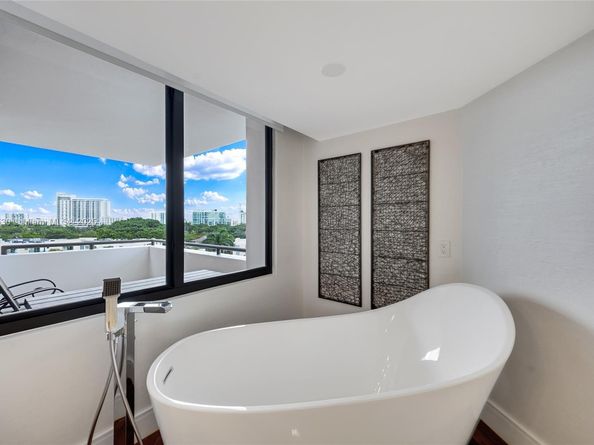 1581 Brickell Ave 506, Miami FL 33129