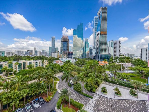 1581 Brickell Ave 506, Miami FL 33129