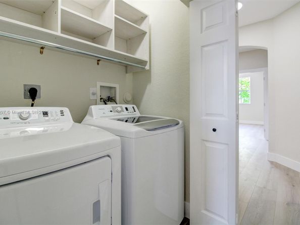 8144 NW 107th Path, Doral FL 33178