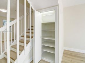 8144 NW 107th Path, Doral FL 33178