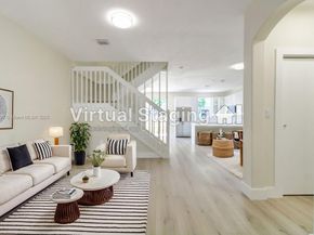 8144 NW 107th Path, Doral FL 33178