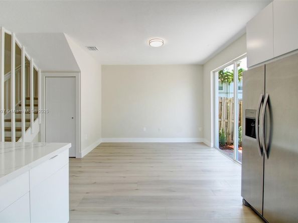 8144 NW 107th Path, Doral FL 33178