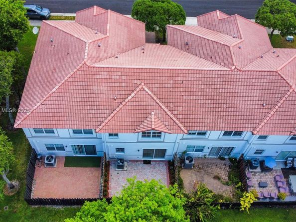 8144 NW 107th Path, Doral FL 33178