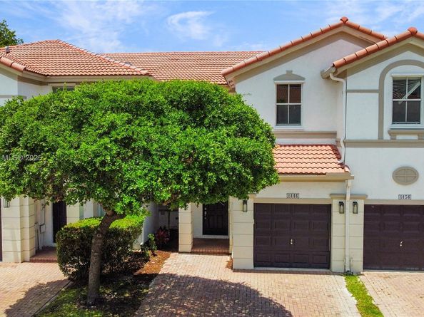 8144 NW 107th Path, Doral FL 33178