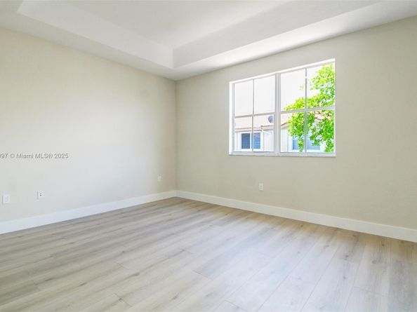 8144 NW 107th Path, Doral FL 33178