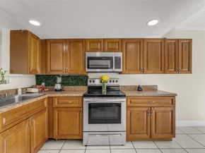 8440 SW 154th Cir Ct 301, Miami FL 33193