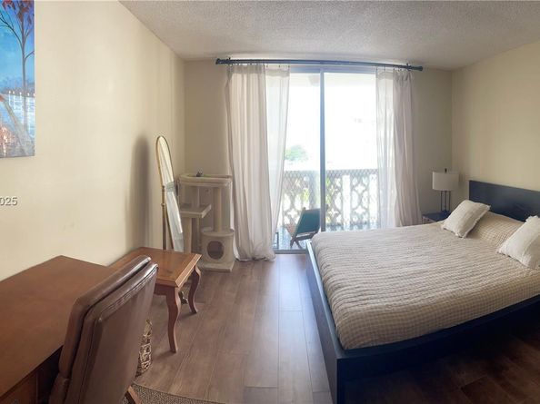 1825 S Ocean Dr 707, Hallandale Beach FL 33009