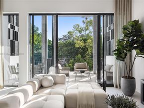 94 SW 28th Rd 3, Miami FL 33129