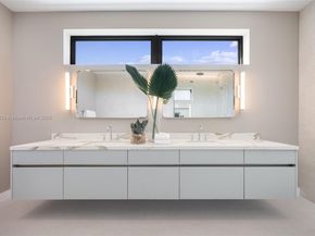 94 SW 28th Rd 3, Miami FL 33129