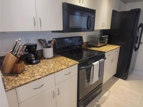 6917 Collins Ave 408, Miami Beach FL 33141