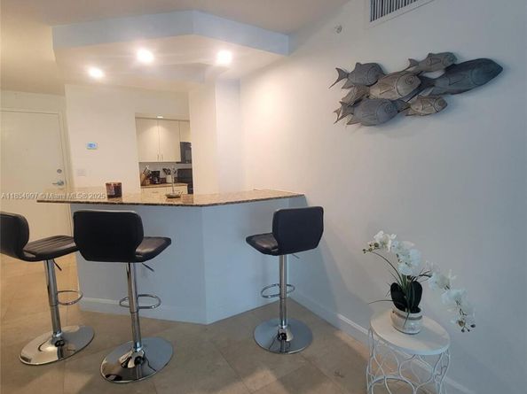 6917 Collins Ave 408, Miami Beach FL 33141