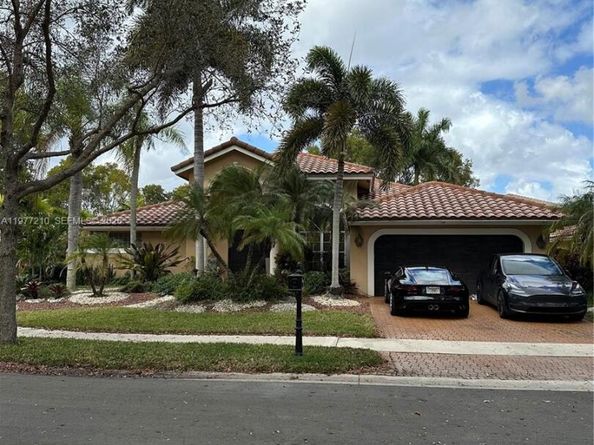 966 Spoonbill Cir, Weston FL 33326