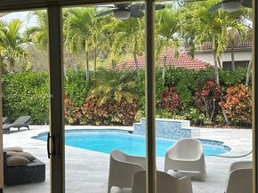 966 Spoonbill Cir, Weston FL 33326